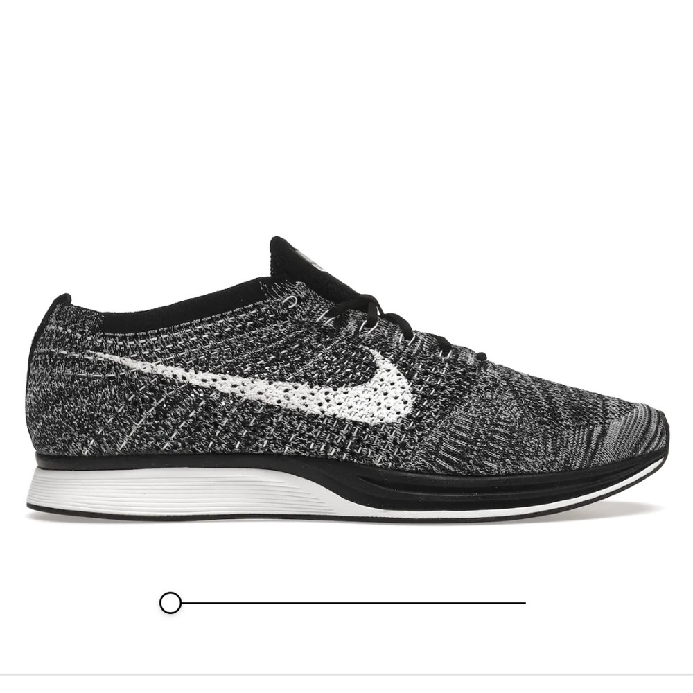 Nike Flyknit Racers Oreo 2